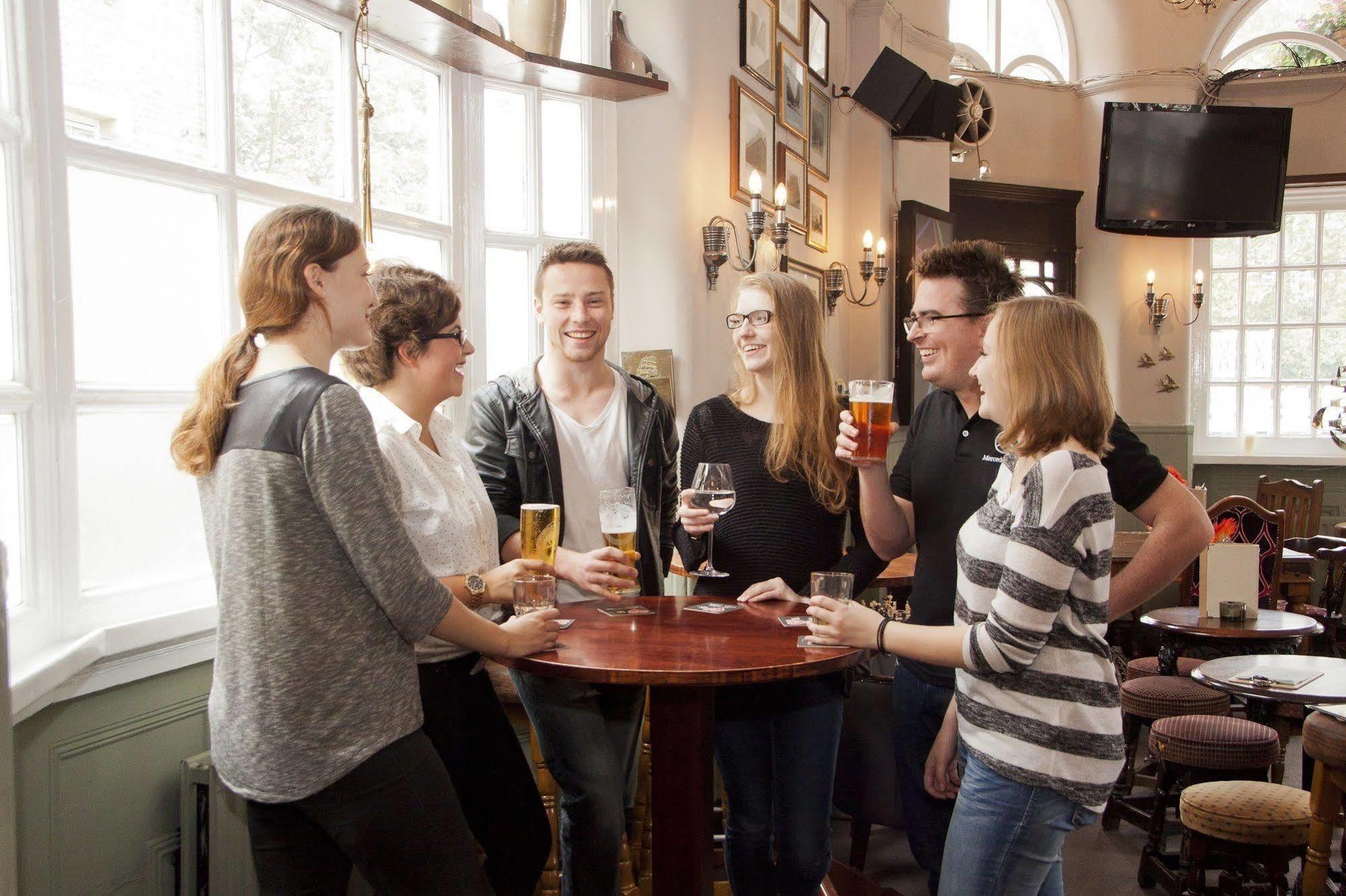 Publove @ The Green Man, Paddington Лондон Экстерьер фото
